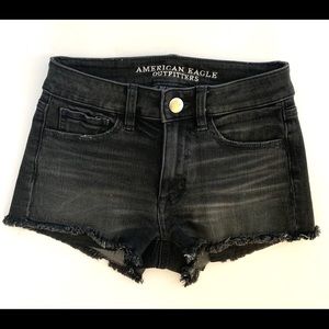 American Eagle black shorts Hi-Rise Shortie 00